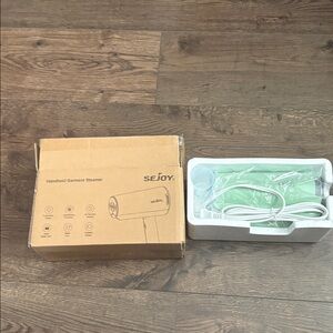 Sejoy Green Handheld Garment Steamer